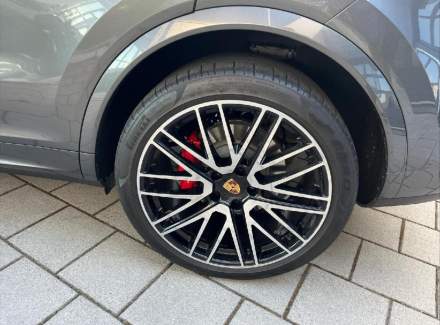 Porsche - Cayenne
