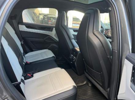 Porsche - Cayenne