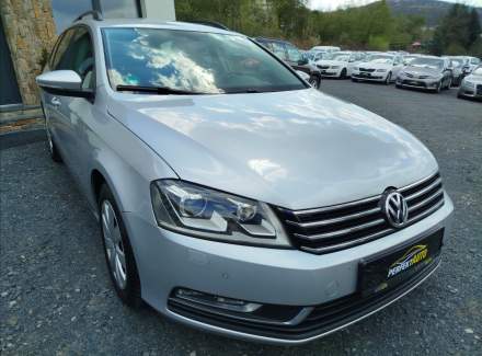 Volkswagen - Passat