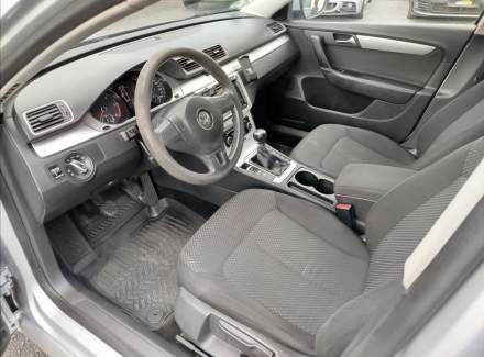 Volkswagen - Passat