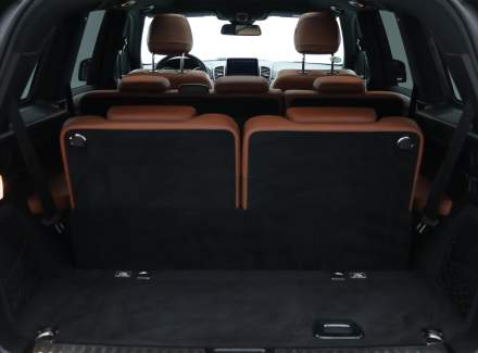 Mercedes-Benz - GLS