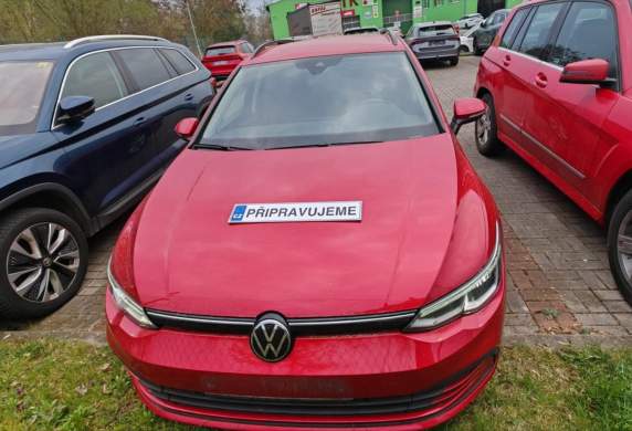 Volkswagen - Golf