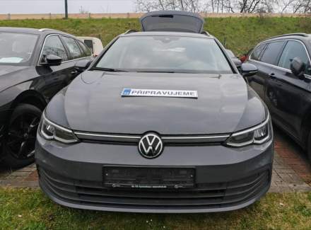 Volkswagen - Golf