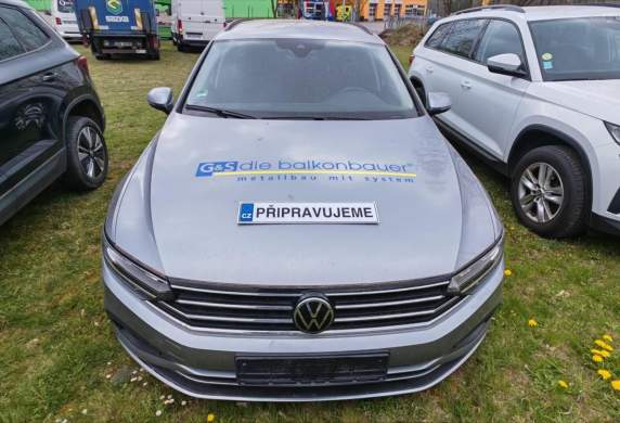 Volkswagen - Passat