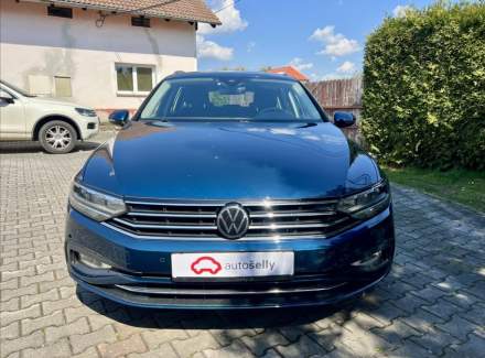 Volkswagen - Passat