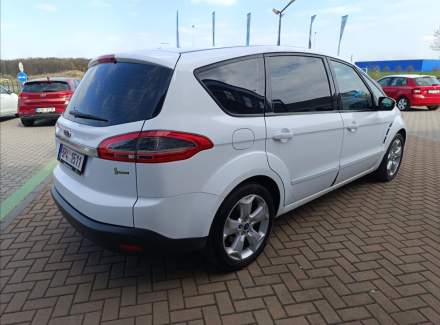 Ford - S-MAX