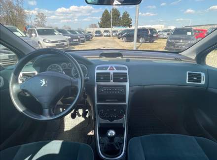 Peugeot - 307