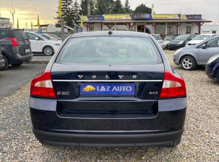 Volvo - S80