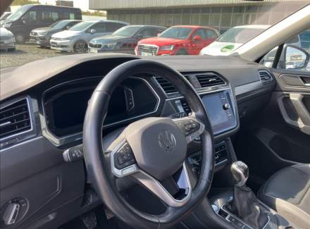 Volkswagen - Tiguan