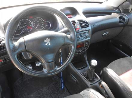 Peugeot - 206
