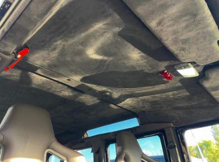 Land Rover - Defender