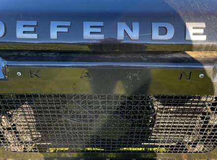 Land Rover - Defender