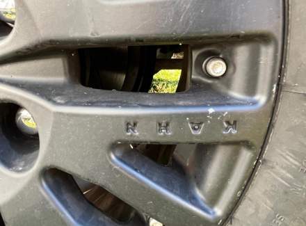 Land Rover - Defender