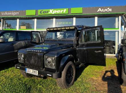 Land Rover - Defender