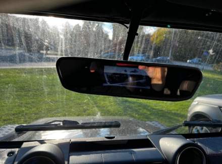 Land Rover - Defender