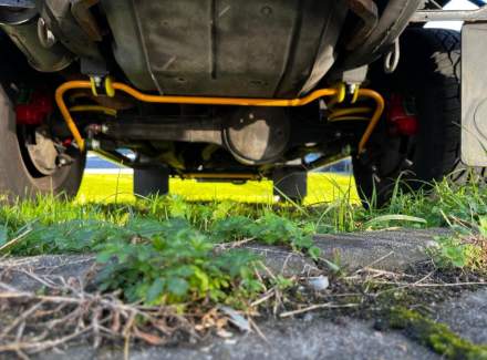 Land Rover - Defender