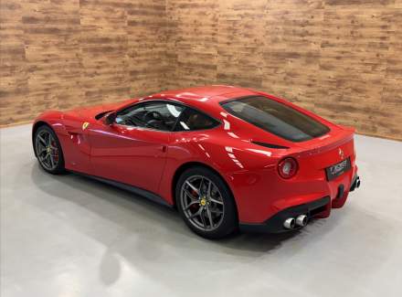 Ferrari - F12
