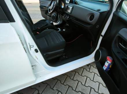 Toyota - Yaris