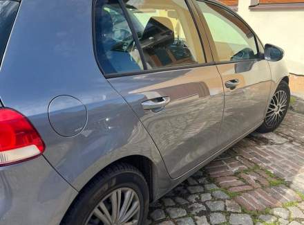 Volkswagen - Golf