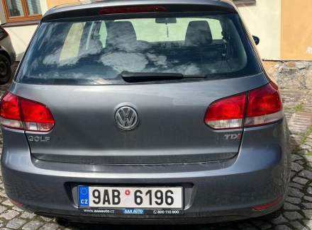 Volkswagen - Golf