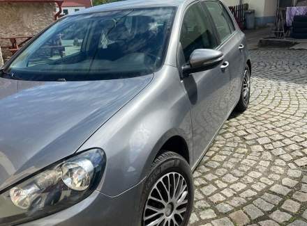 Volkswagen - Golf