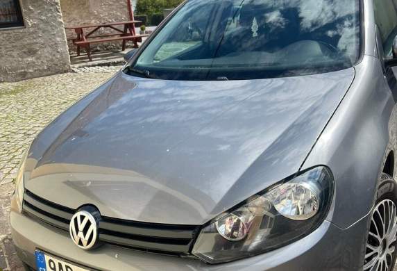 Volkswagen - Golf