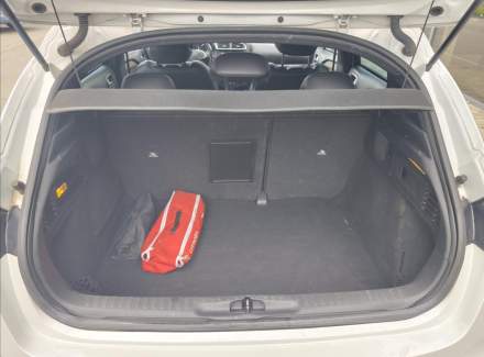 DS Automobiles - DS4