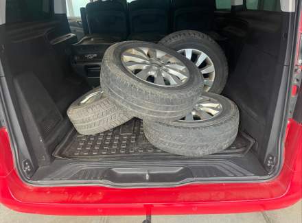 Mercedes-Benz - Vito