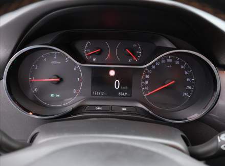 Opel - Crossland X
