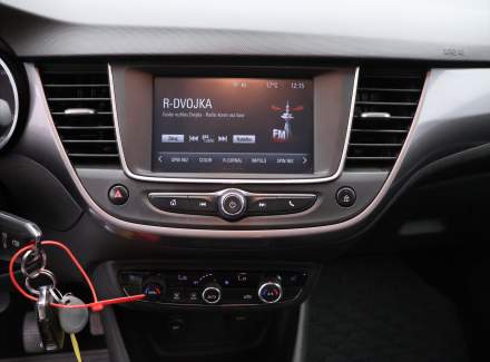 Opel - Crossland X