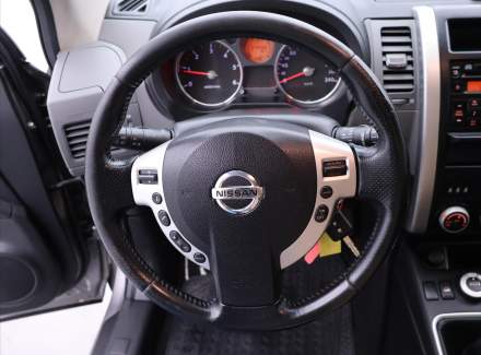 Nissan - X-Trail