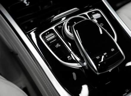 Mercedes-Benz - G-class