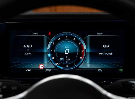 Mercedes-Benz - G-class