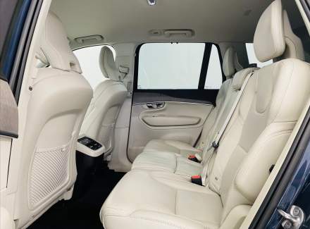Volvo - XC90