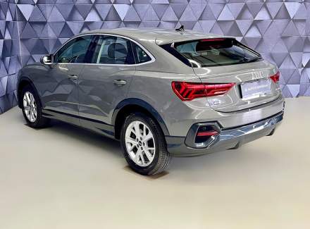 Audi - Q3