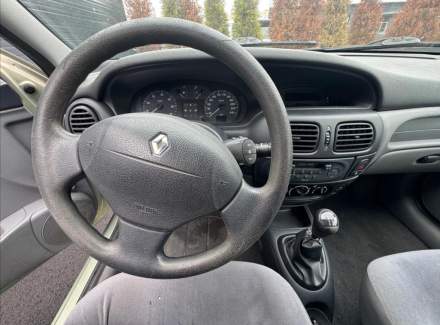 Renault - Megane