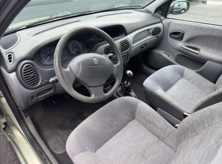 Renault - Megane