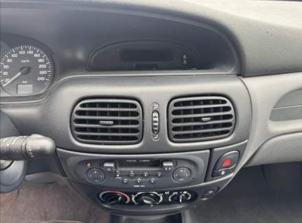 Renault - Megane