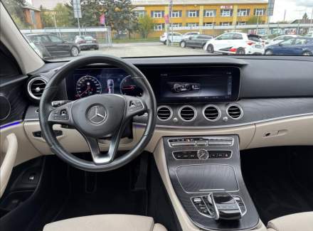Mercedes-Benz - E-class