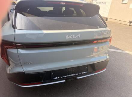 Kia - K4