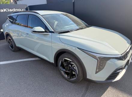 Kia - K4
