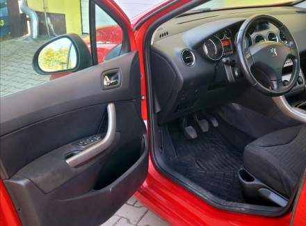 Peugeot - 308
