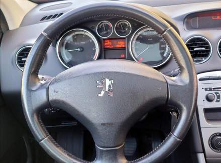 Peugeot - 308