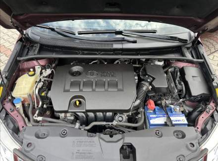 Toyota - Avensis