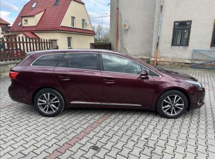 Toyota - Avensis