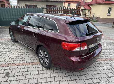 Toyota - Avensis