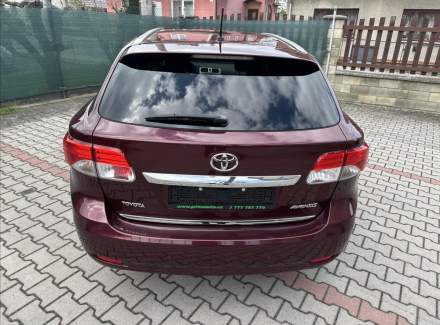 Toyota - Avensis