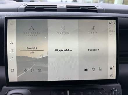 Land Rover - Defender