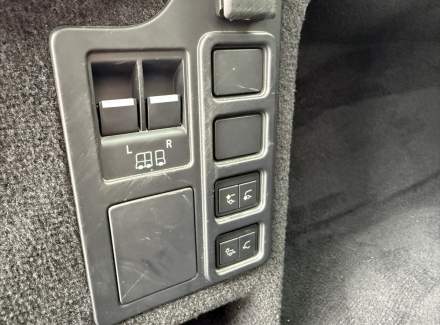 Land Rover - Discovery