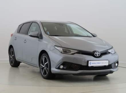 Toyota - Auris